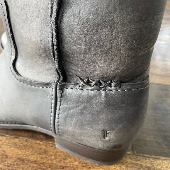FRYE leather Cara Nubuck Short Boot Sz 8 Grey - Picture 4 of 11
